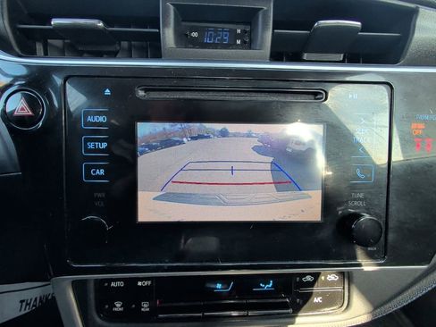 Used 2018 Toyota Corolla SE image 21