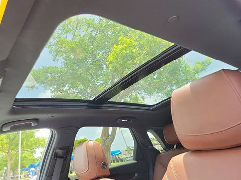 Certified 2023 Cadillac XT5 Premium Luxury FWD image 40