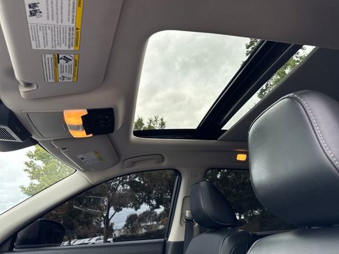 Used 2023 Nissan Pathfinder Platinum image 21