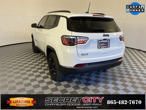 Used 2025 Jeep Compass Latitude w/ Altitude Special Edition image 5