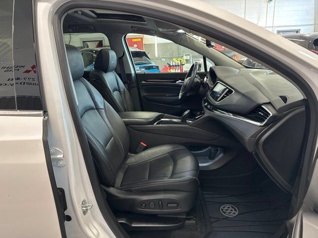 Used 2020 Buick Enclave Avenir w/ Avenir Technology Package AWD/4WD image 20