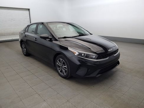 Used 2022 Kia Forte LXS image 13