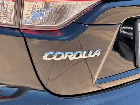 Certified 2024 Toyota Corolla LE FWD image 33