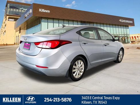 Used 2014 Hyundai Elantra SE w/ Option Group 02 FWD image 8