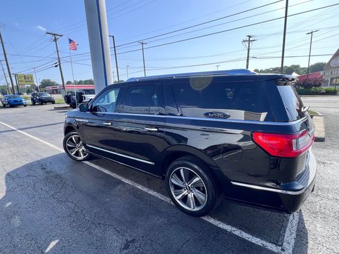 Used 2019 Lincoln Navigator L Reserve AWD/4WD image 17