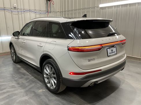 Used 2021 Lincoln Corsair Standard w/ Premium Package image 20