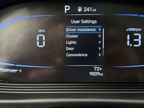 Used 2026 Hyundai Venue SEL FWD image 25