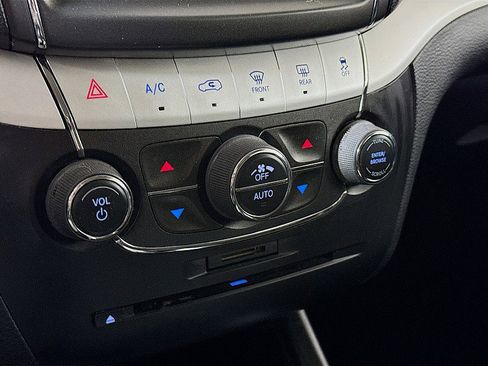 Used 2017 Dodge Journey GT w/ Driver Convenience Group image 16