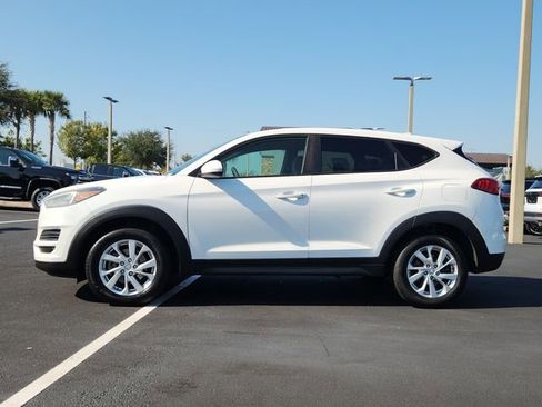 Used 2019 Hyundai Tucson SE image 2
