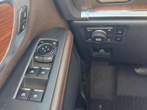 Used 2025 Ford Expedition Max King Ranch AWD/4WD image 24