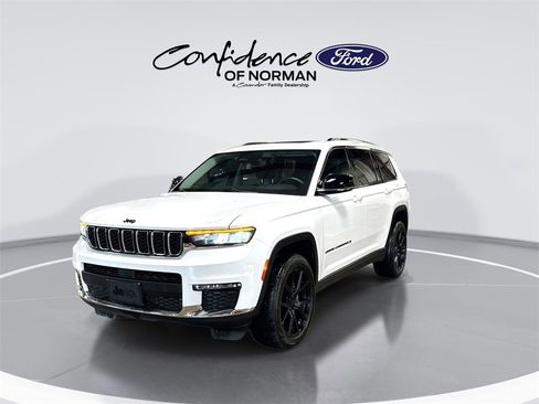 Used 2021 Jeep Grand Cherokee L Limited image 3