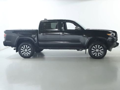 Certified 2023 Toyota Tacoma Limited AWD/4WD image 11