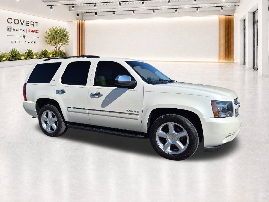 Used 2013 Chevrolet Tahoe LTZ RWD image 16