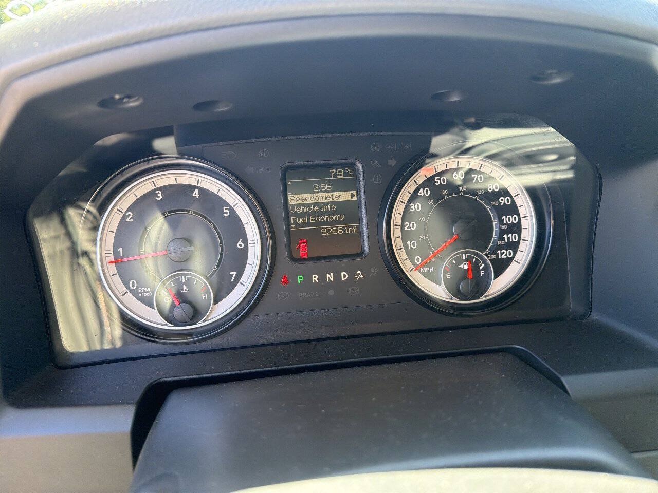 Used 2018 RAM 1500 Express AWD/4WD image 11
