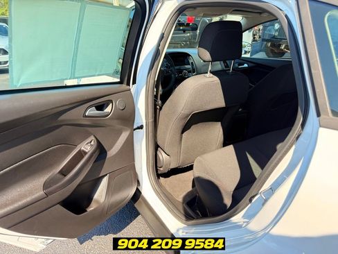 Used 2018 Ford Focus SEL FWD image 20