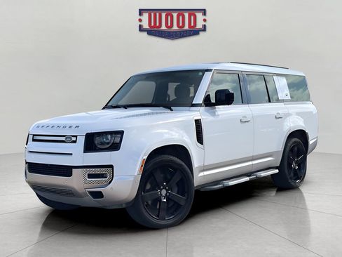 Used 2023 Land Rover Defender 130 First Edition AWD/4WD image 5