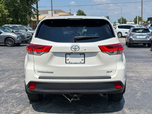 Used 2019 Toyota Highlander XLE FWD image 10