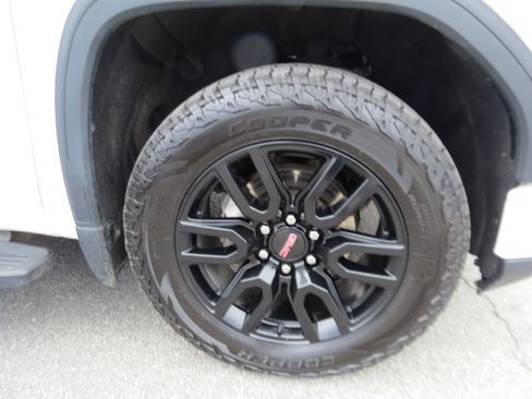 Certified 2024 GMC Sierra 1500 Elevation w/ X31 Off-Road Package image 10