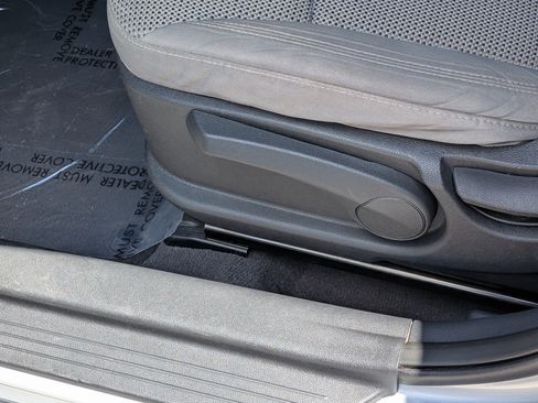 Used 2011 Hyundai Sonata GLS FWD image 20