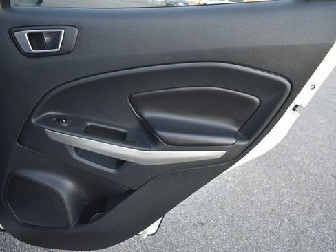 Used 2019 Ford EcoSport Titanium image 41