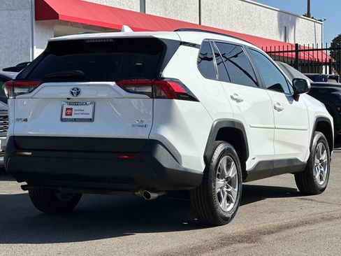 Certified 2024 Toyota RAV4 LE AWD/4WD image 4