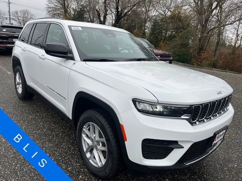 New 2025 Jeep Grand Cherokee Laredo X w/ Luxury Tech Group I image 4