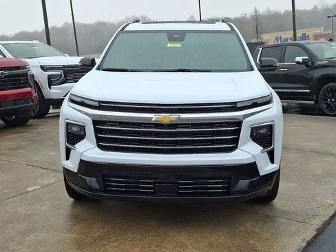 New 2026 Chevrolet Traverse High Country w/ LPO, Floor Liner Package image 2