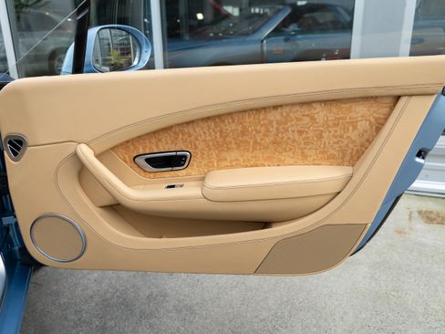 Used 2012 Bentley Continental GT image 27