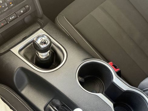 Used 2019 Ford Mustang GT RWD image 14