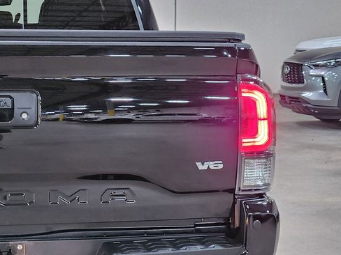 Used 2023 Toyota Tacoma Limited image 22