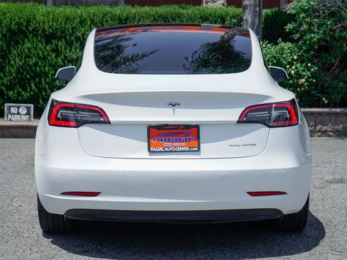 Used 2022 Tesla Model 3 Long Range AWD/4WD image 7