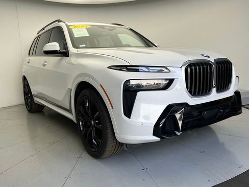 Certified 2023 BMW X7 xDrive40i w/ M Sport Package image 2
