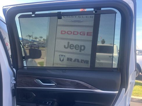 Used 2022 Jeep Grand Cherokee Limited 4xe w/ Luxury Tech Group II image 39