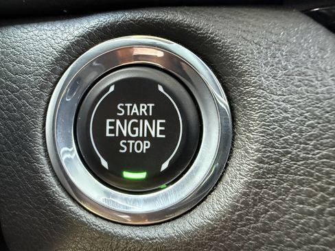 Used 2024 Cadillac XT4 Premium Luxury image 20