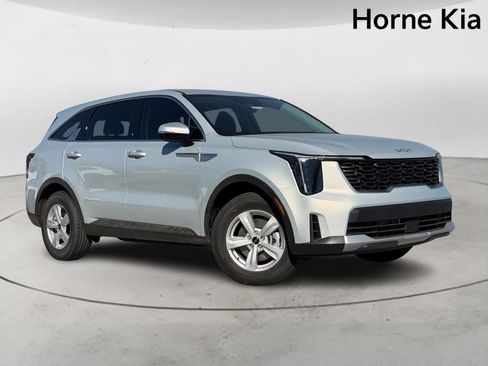 New 2026 Kia Sorento LX image 2