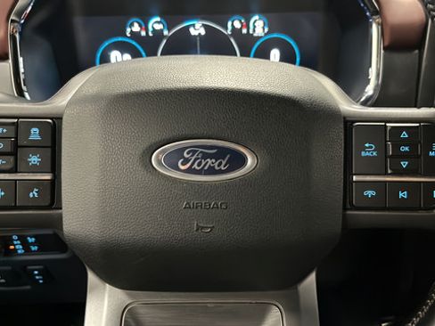 Used 2022 Ford F150 Lariat w/ Equipment Group 502A High AWD/4WD image 16