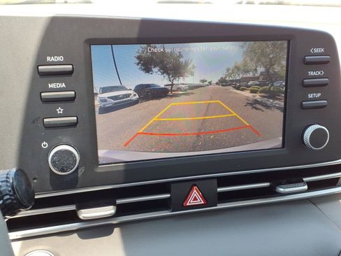 Certified 2023 Hyundai Elantra SEL FWD image 23