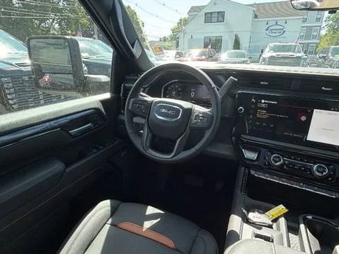 New 2026 GMC Sierra 2500 AT4 w/ Technology Package AWD/4WD image 18
