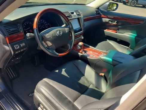 Used 2011 Lexus LS 460 L w/ Luxury Pkg AWD/4WD image 29