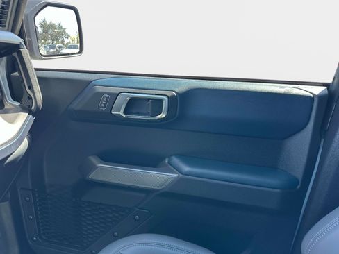 Used 2023 Ford Bronco Outer Banks w/ Sasquatch Package image 24
