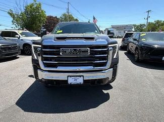 New 2026 GMC Sierra 2500 SLT w/ LPO, Black Badging Package AWD/4WD video 2