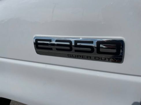 New 2027 Ford E-350 and Econoline 350 Super Duty w/ Power Equipment Group RWD image 5
