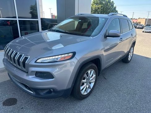Used 2016 Jeep Cherokee Limited AWD/4WD image 1