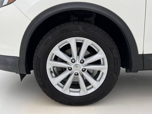 Used 2018 Nissan Rogue Sport SV w/ SV Technology Package AWD/4WD image 26