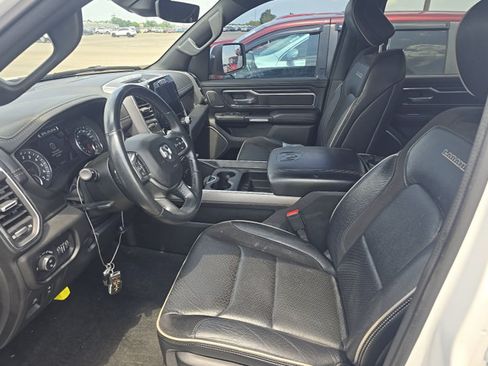 Used 2023 RAM 1500 Laramie AWD/4WD image 10