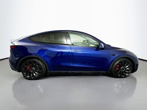 Used 2022 Tesla Model Y Performance image 8