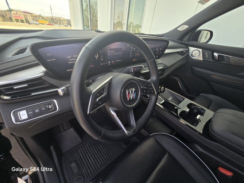 Used 2025 Buick Enclave Avenir w/ Trailering Package, 5000 lbs. image 12