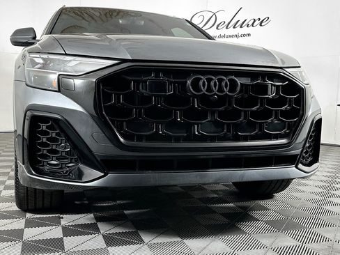 Used 2024 Audi Q8 Premium Plus w/ Premium Plus Package AWD/4WD image 32