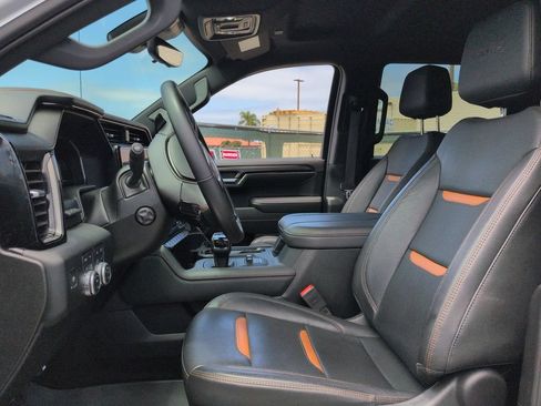 Used 2024 GMC Sierra 1500 AT4 w/ Technology Package AWD/4WD image 21