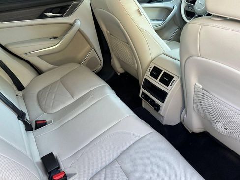 Used 2022 Jaguar F-PACE S AWD/4WD image 35